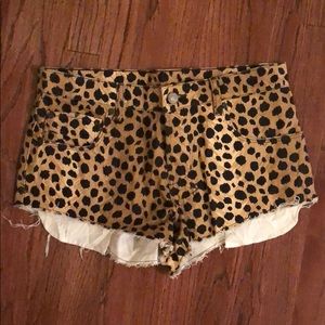 Leopard printed denim cut off shorts
